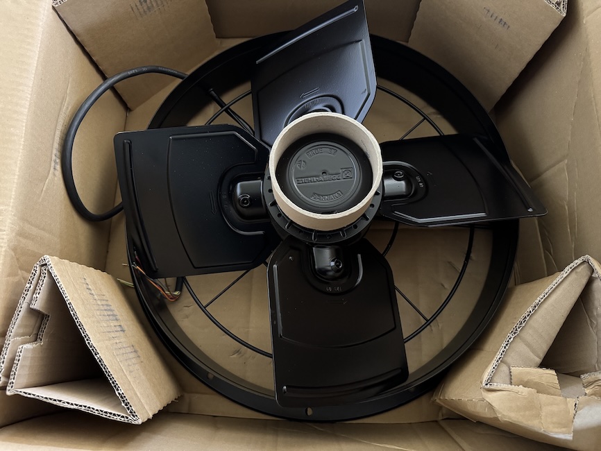 IMG_5415-Ziehl Abegg FB050-SDF.4F.A4S -1.jpg